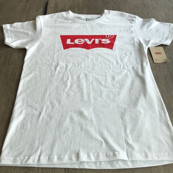 Levi's Other - Levi's Classic White and Red Logo T-shirt - S